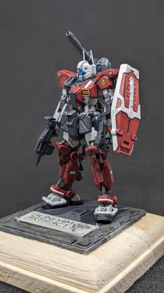 ラインデカール使ったりデコボコの多いシールドに大きめのデカール貼ったり結構拘りました！デカール貼り苦手なのにかんばったぞ～😂