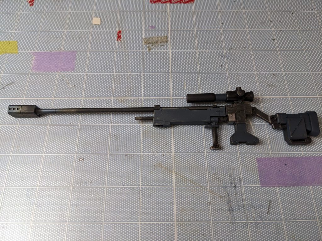 銃口部は熱焼け表現。各所エッジにハゲ表現と全体的に薄っすらと汚し入れてます。写真ではわかりませんね。