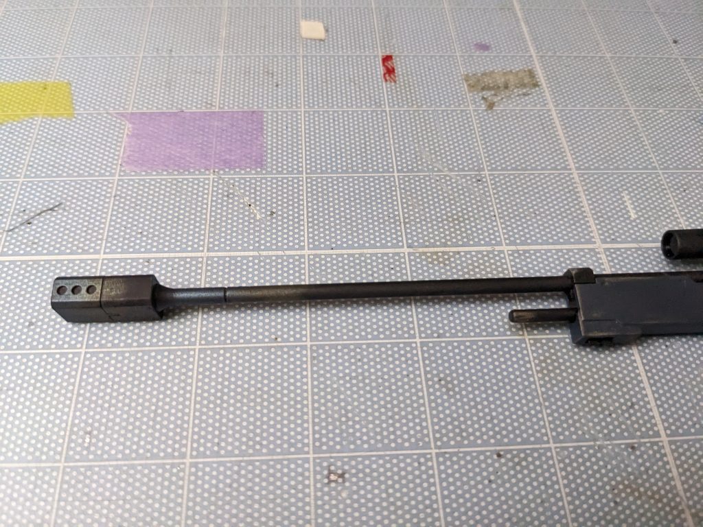 部分拡大するとこんな感じ。このあと一度フラットクリアー吹いて最終仕上げ待ちになります。最終はMS本体と合わせて考えたいと思います。こんな投稿でごめんなさいm(_ _;)m