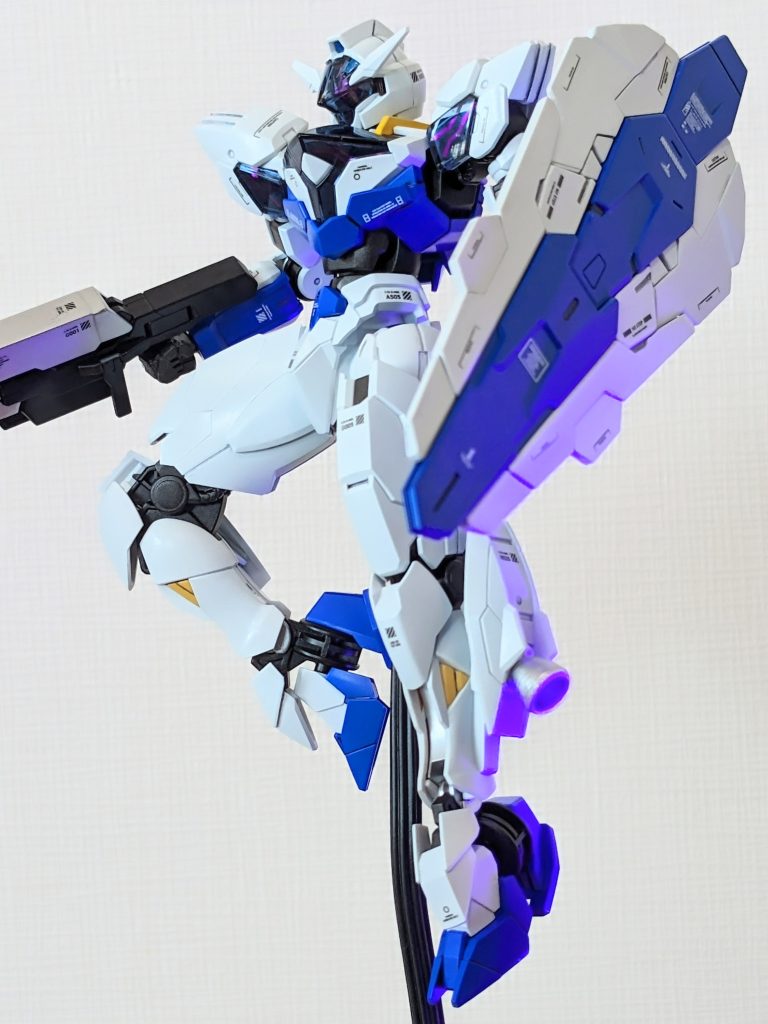 ブラックライトを照射して撮影。