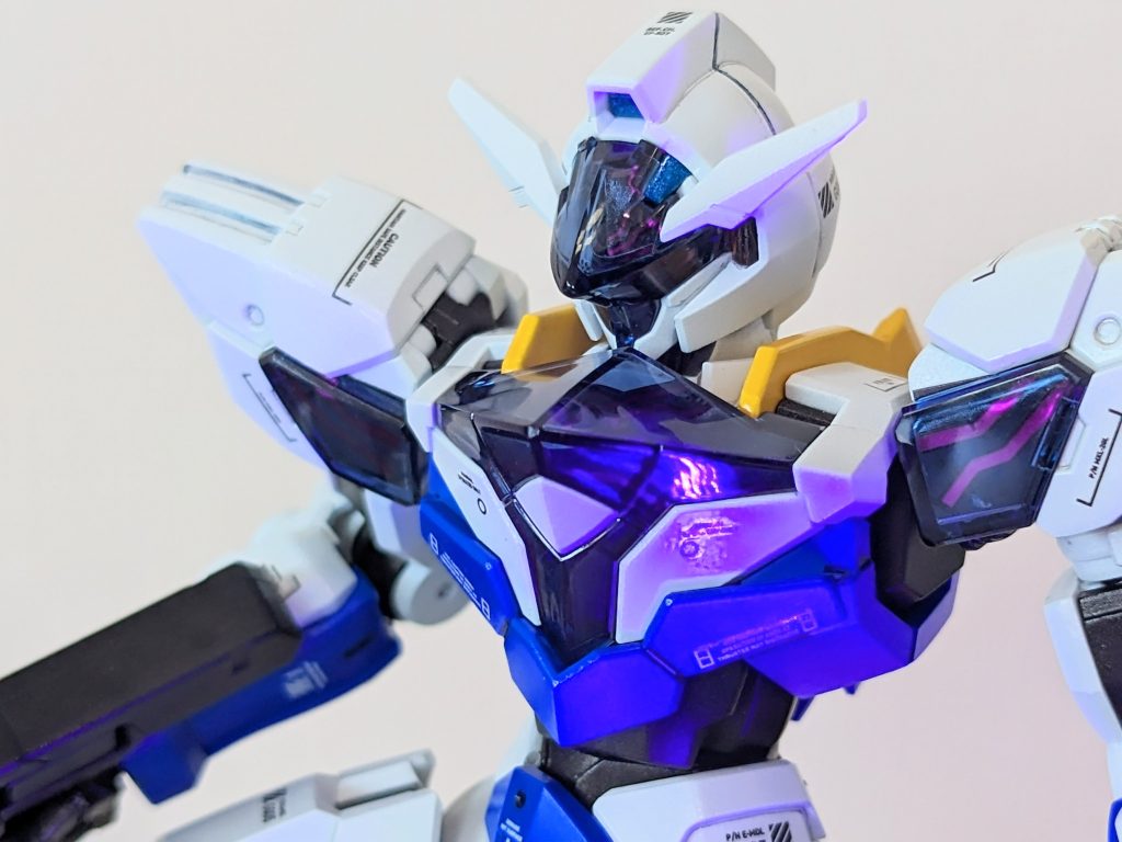 アップショット。ブラックライトで発光します。