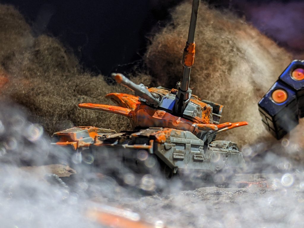 連邦兵1「被弾箇所拡大！！脱出する！」連邦兵２「こっちに乗れ！ここは守り通さねば！」