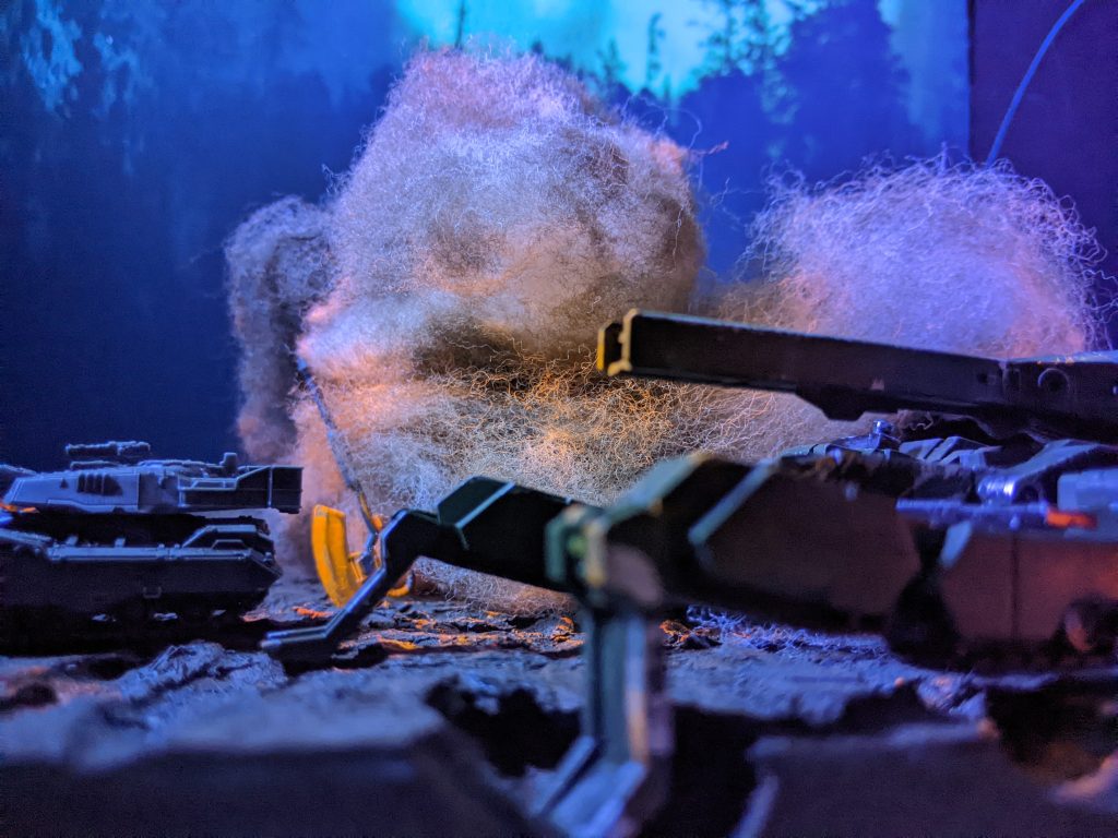 連邦兵２「キャタピラに被弾！走行に支障あり！くっ…どうすれば…」……