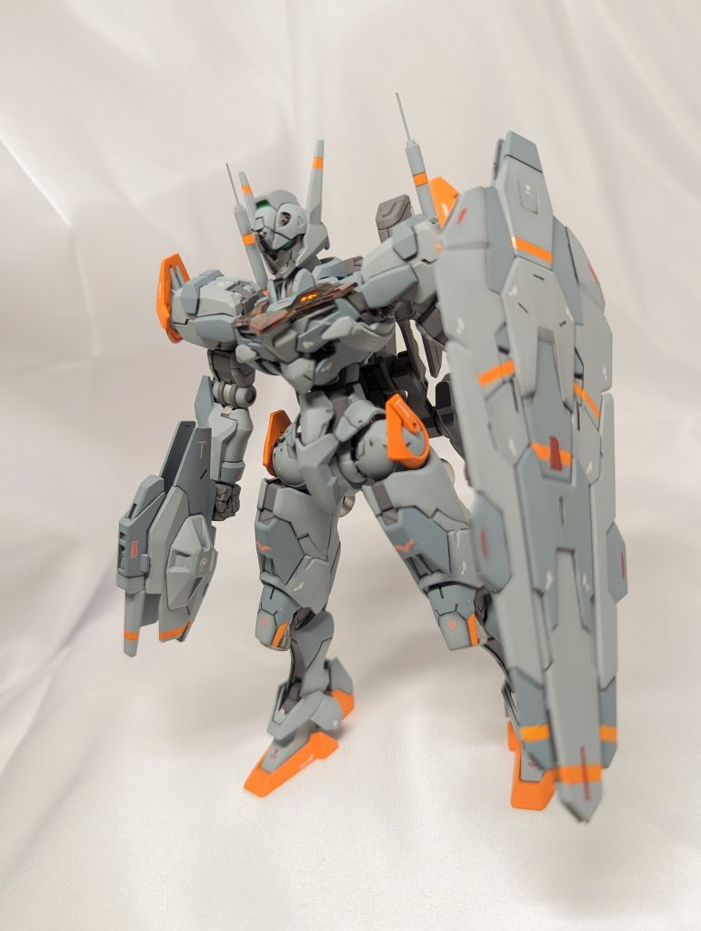 プロローグでちっちゃい子が人を撃つのが衝撃的過ぎて、なるべく平和な(?)軍用機ということで訓練機カラーにしてみました。あんまりT-4感はないですね……