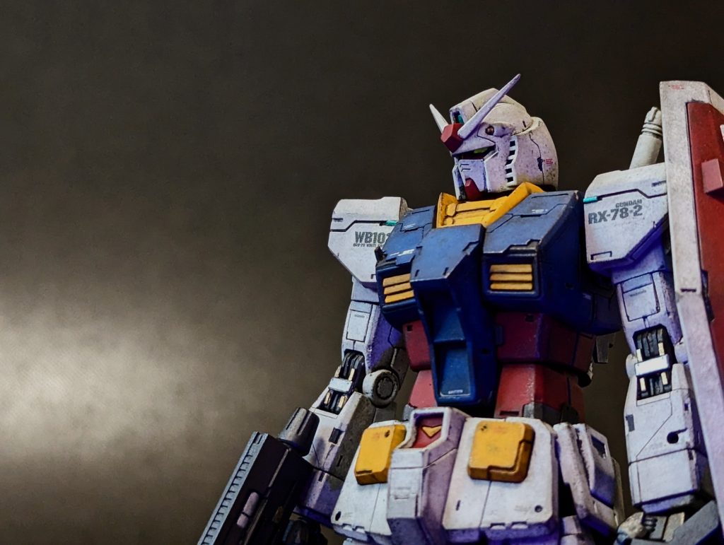 オリジンガンダムは元キットが神キットなので、それを自分の中で超えるにはどうしたらいいのか、探り探りでしたが、思った以上にかっこよく出来たと思います。