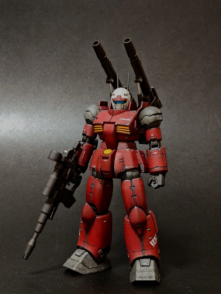 次はガンキャノン。ボディはREVIVE版で、他はドアン版を使用しました。スタイル改修は太ももを延長したくらいで、あとはディテールアップを少々です。さすが最新キットです。