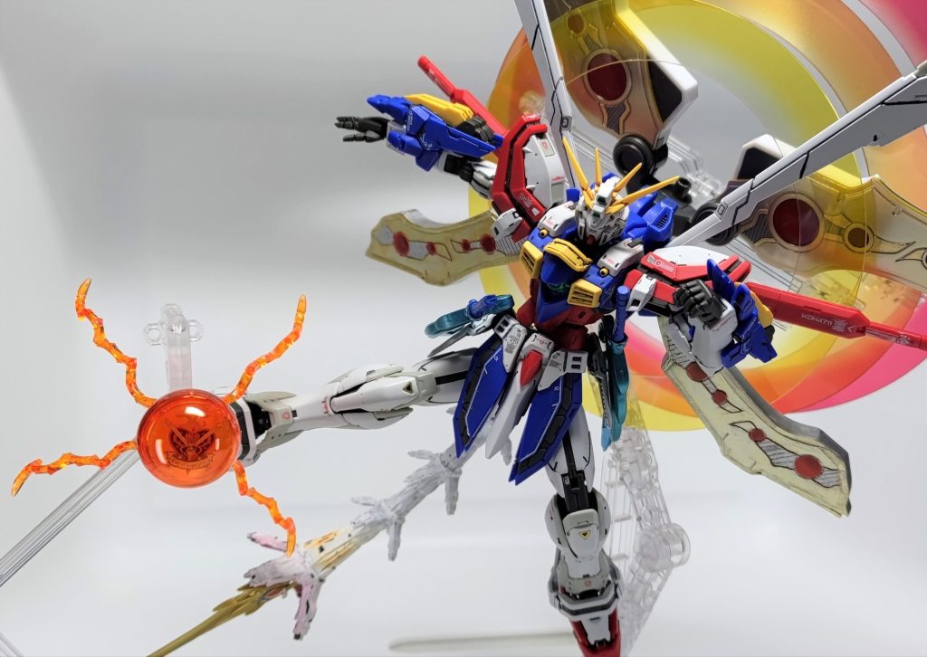 おまけ。RGゴッドガンダム拡張セットの石破天驚拳エフェクトを使い、ピエールの必殺技・灼熱のファイヤーゴールを石破天驚ファイヤーゴールに昇華して再現しました。奥義を足で蹴るなんて師匠に怒られるかもしれませんが、マスターガンダムの放つ石破天驚拳すら蹴り返してカウンターするのです。他の必殺技再現案として、M.S.G「ヘヴィウェポンユニット34 ウイングエッジ」などの翼パーツと星空剣を組み合わせたらシルヴィアの哀・天使剣<かなしみのエンジェルソード>、無限フィンガーの先端を平手パーツにして無限叱責掌<むげんビンタ>などが再現できると思います。