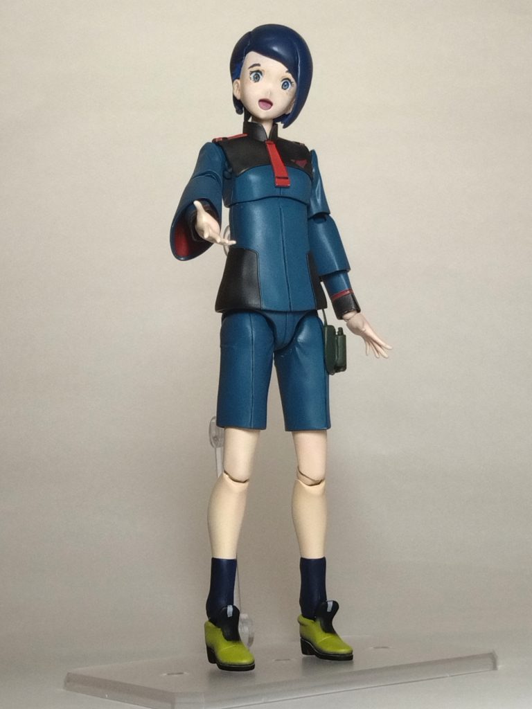 スレッタのキットを使いました。髪型、顔、靴を改修、ツールバッグをパテで制作しています。