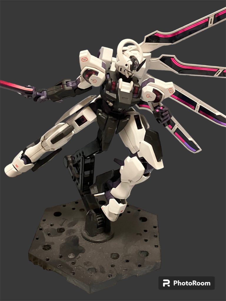 ファンネルを展開してる様でかっこいいです