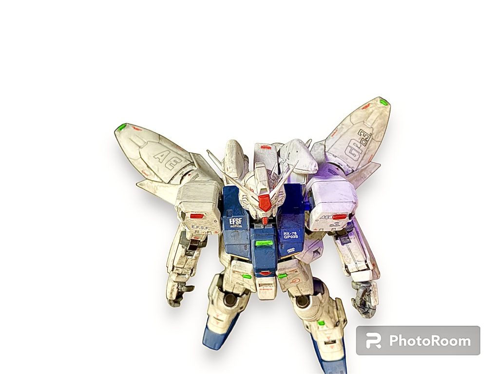 腰のスラスターはちょこっとスジボリ&デカールをマシマシで。これもかなり好きです。