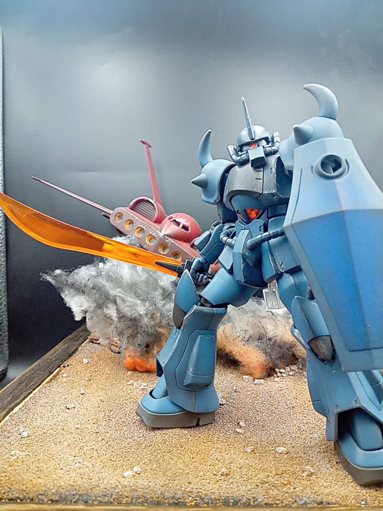 グフとドダイのウェザリングと爆炎が戦闘感をかもしだしてます( ¯꒳¯ )b✧