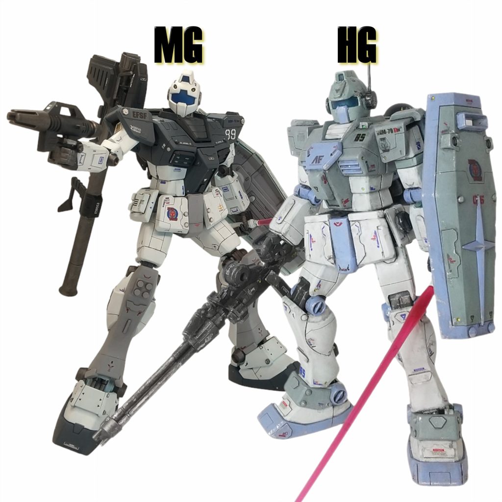 HGと比較(大きさを合わせてます)。MGの方がスタイル良いですね。