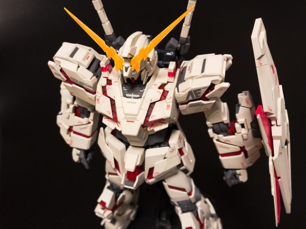 一応変形しますが、黒背景の撮影に失敗しました…