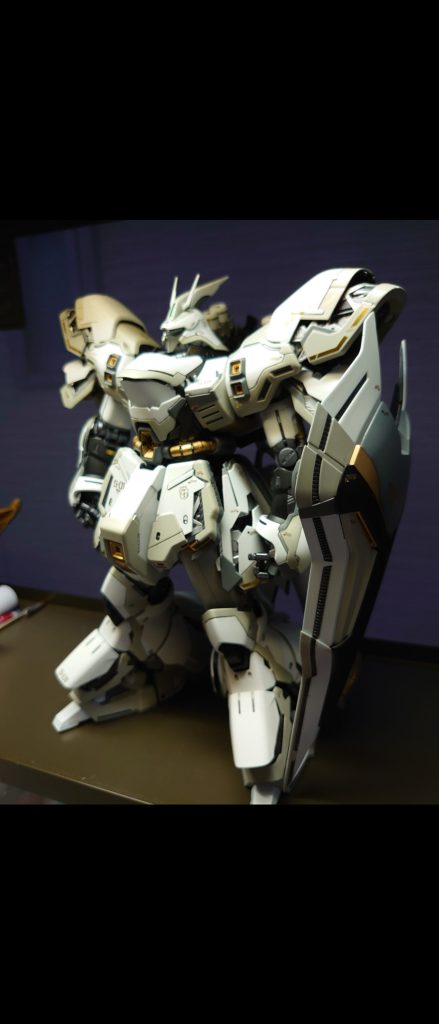 白サザビー–5枚目/制作者：3103