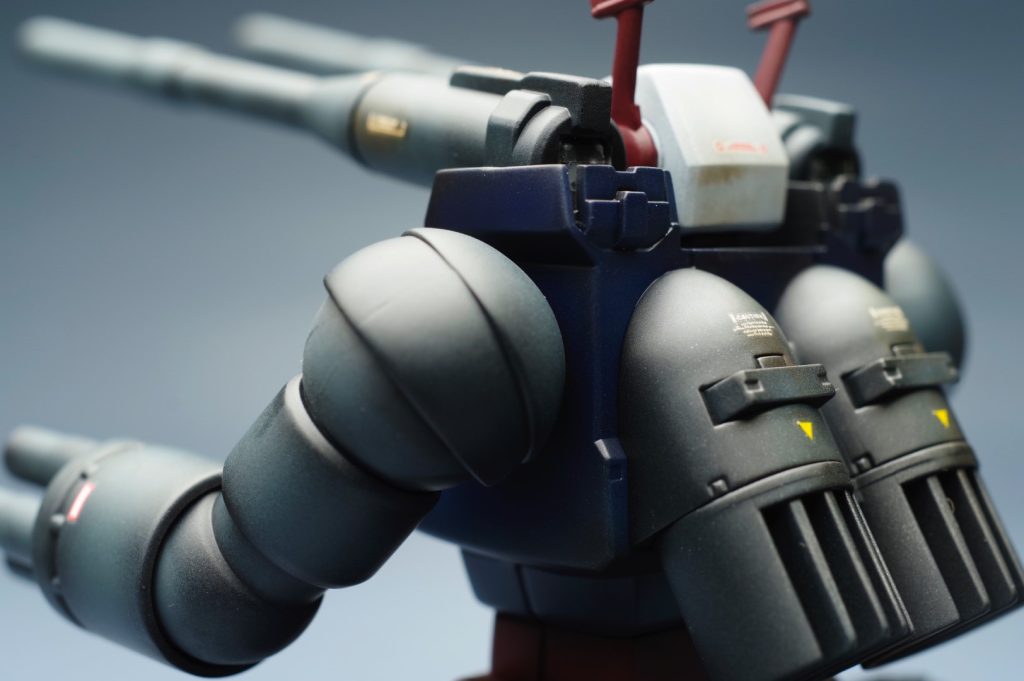 背後からアップ気味に。