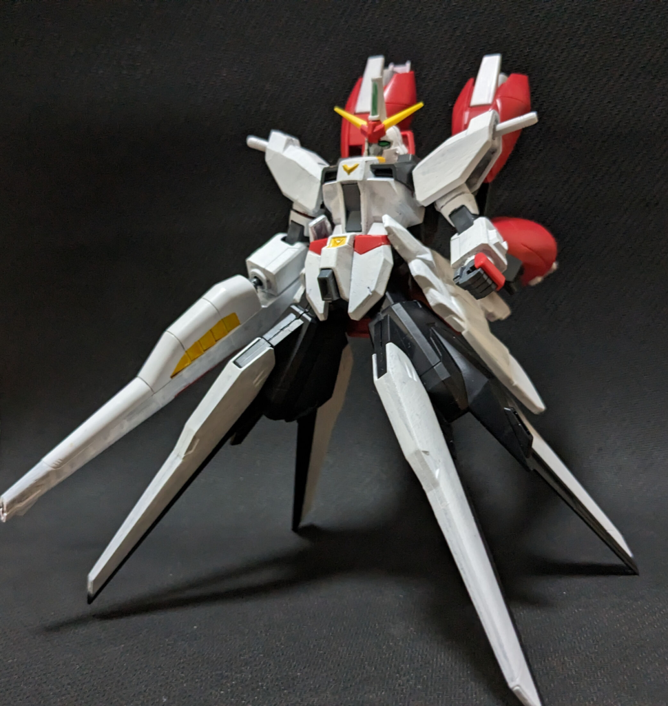 クレタ島沖の戦闘において、大破したセイバーガンダムを流用して作られた本MSは腕部にアムフォルタスプラズマ収束ビーム砲を移植、脚部をドラグーン搭載大型ウィングへと変更し、宇宙専用機へと変貌した。