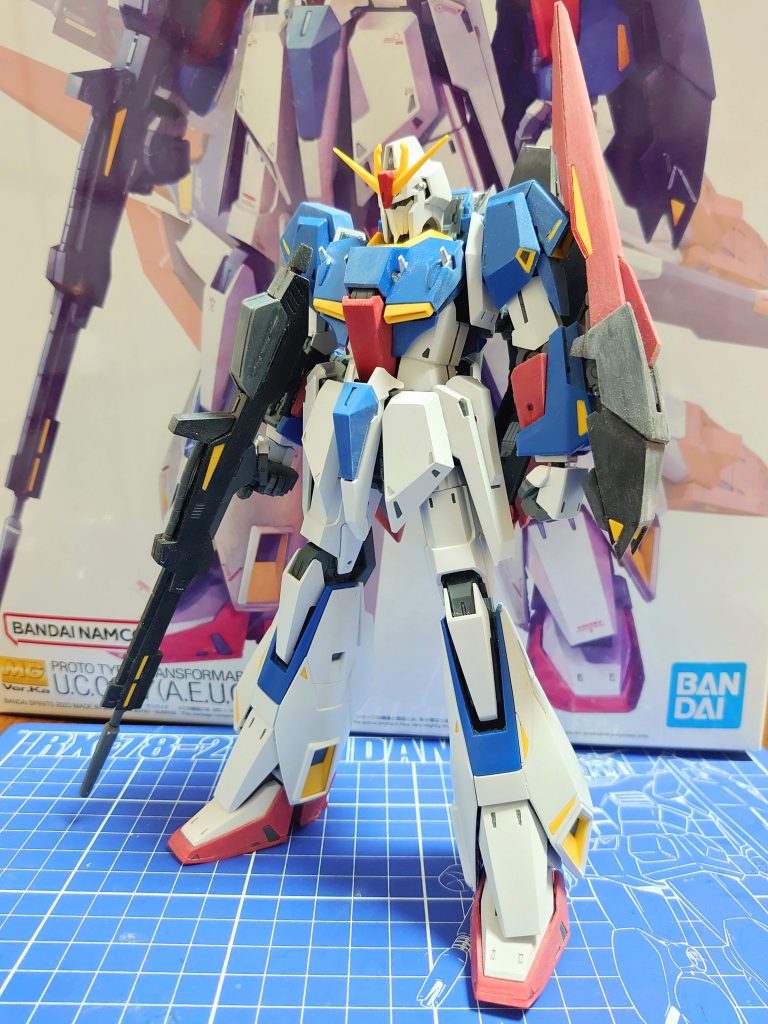 プロポーション変更やディテールの工作は今回は特にしていません。パーツが大きく目立つのでヒケ処理をしっかりと。