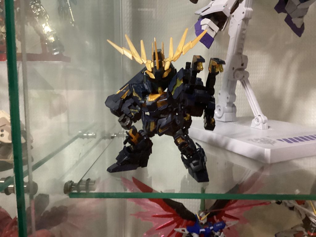 そして余りパーツで作ったバンシィがこちら。