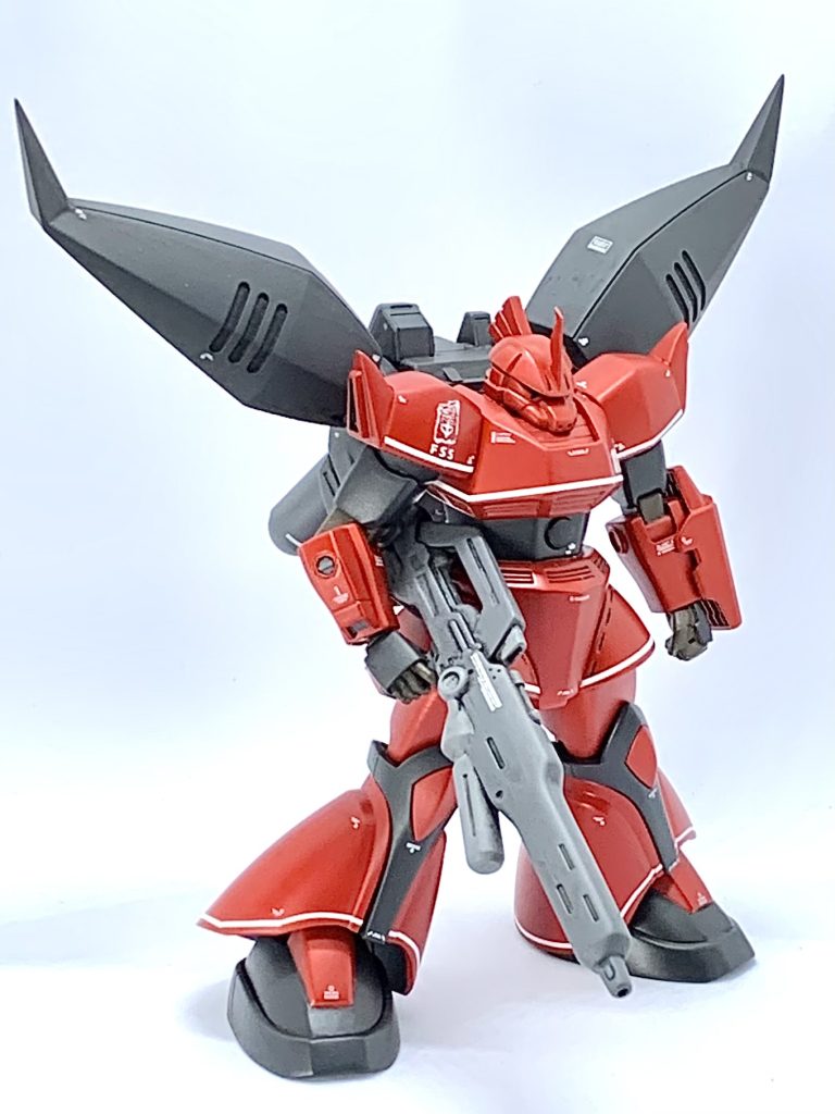 銃はガーベラ・テトラのものですが、旧キットから流用してます。旧キットガーベラはめっちゃオーバースケールなので、銃もいい感じに大きいです。