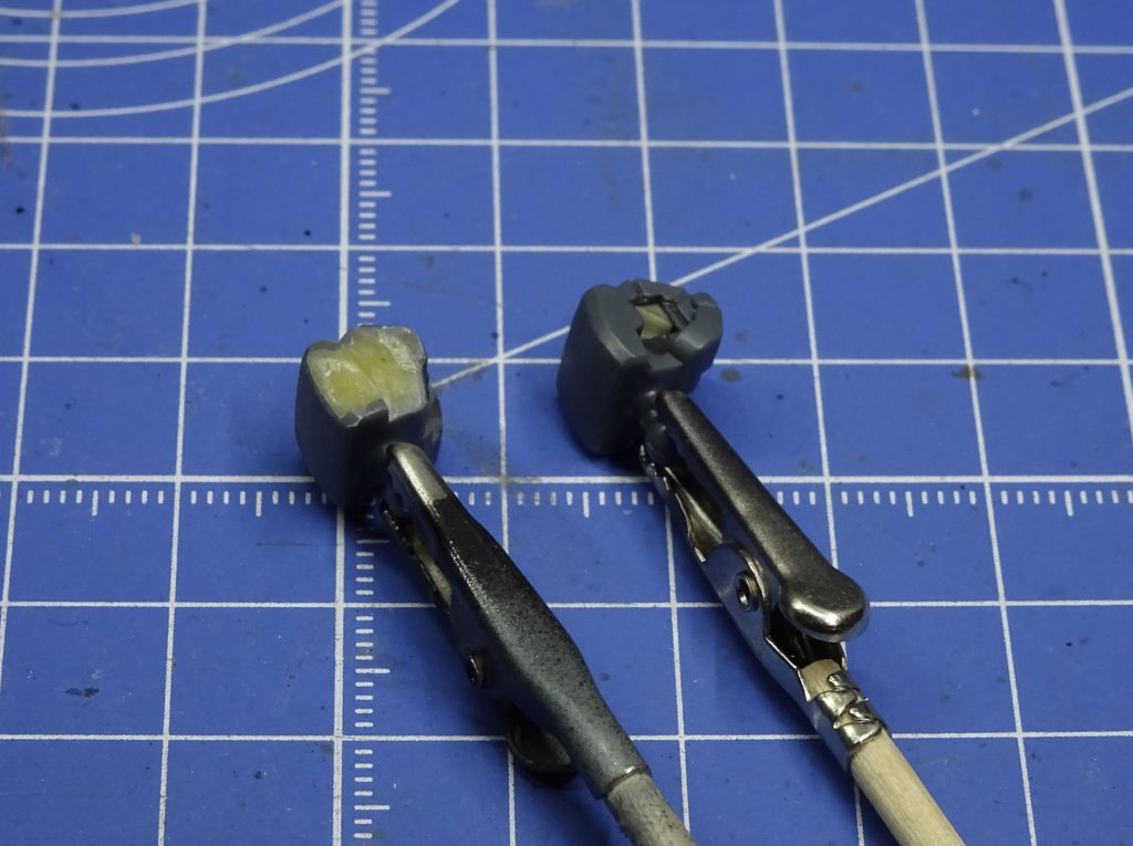 握りこぶしもガランドウだったので、埋めて整形。武器持ち手としては使えなくなります。