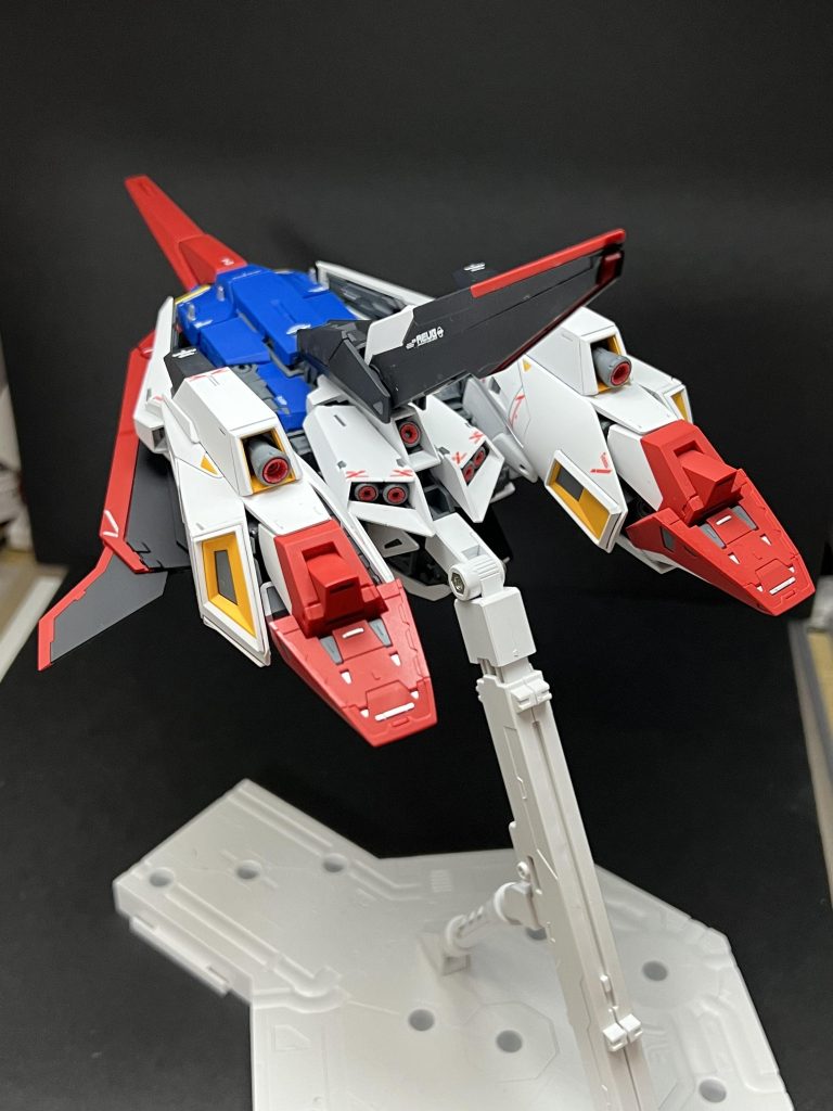 デカールは、少なめに。貼ってる途中で破れたので減ったとも言います。デカールは難しい......