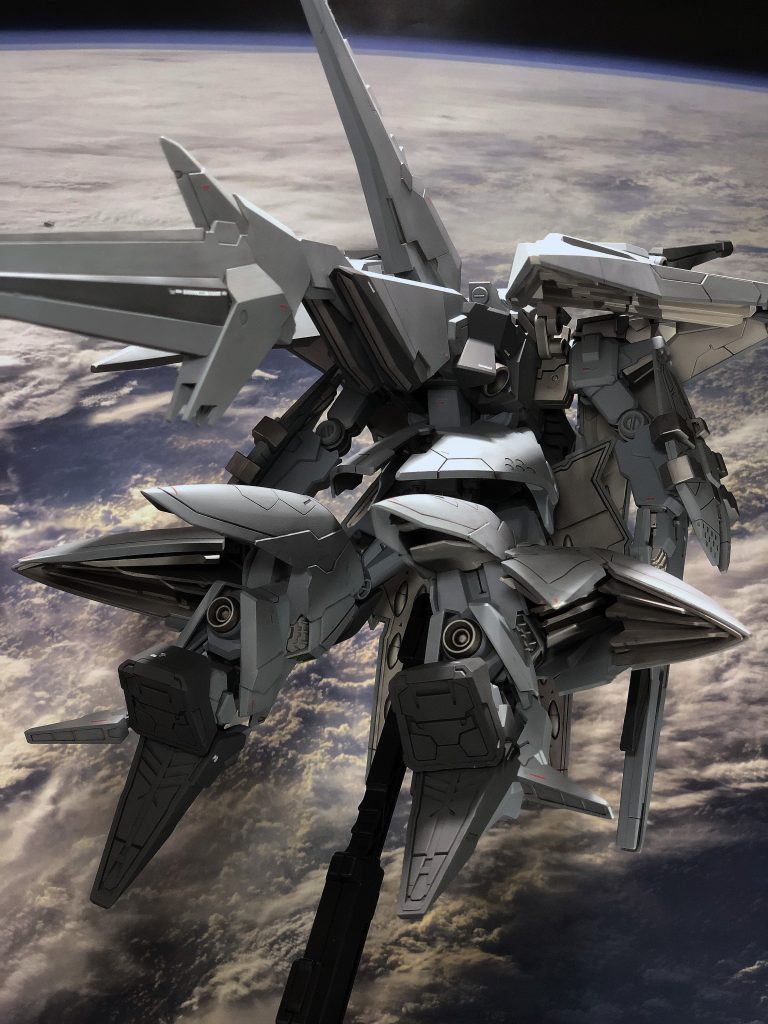 ところで、成層圏や宇宙空間で活動するとは、どういうことなのでしょう。これはこうのとり4号機ですが、すんごい。この浮遊感とハイコントラスト。これが大気圏を浮遊しているんですよ。信じられますか。