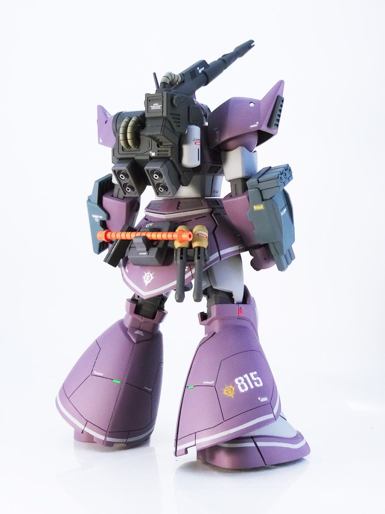 バックショット腰部のウェポンラッチはギラ・ズール付属のものを改変して、C4爆弾(に見立てたもの)、ビームナギナタの柄、ハンドグレネードを装着しています。