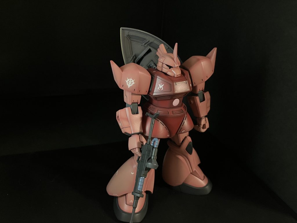 胸部や肩部等の筋彫りを追加しています。