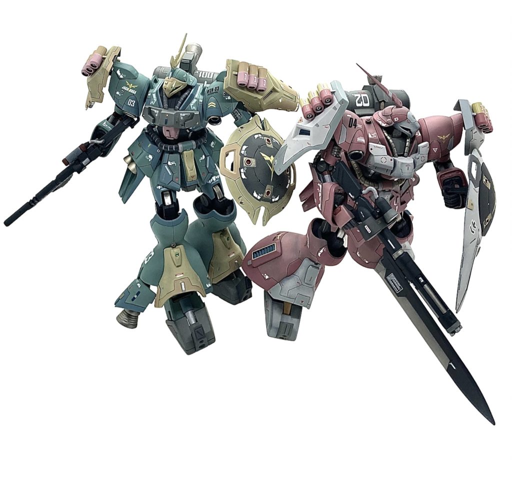 ちなみに二体ともシールドは100均の強力小型マグネットで取り付けてます。オリジナルは持ち手の場所がポージングに向いてないですよね。