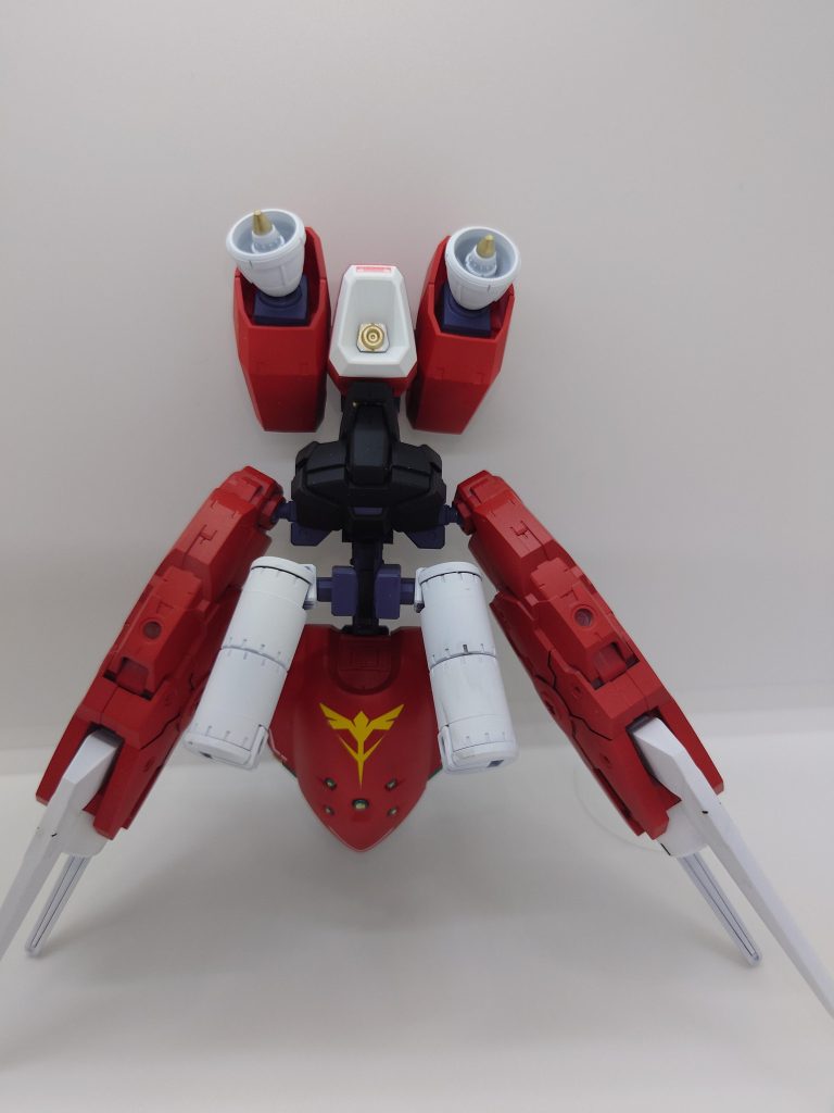 バックパックユニットは、アクアハンブラビの余剰パーツ、30MMのブースターと余ってたヘイズルの腿をくっつけたもので作ってます。