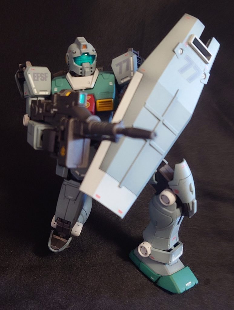 関節の駆動域が広いのでポージングが取りやすいです。