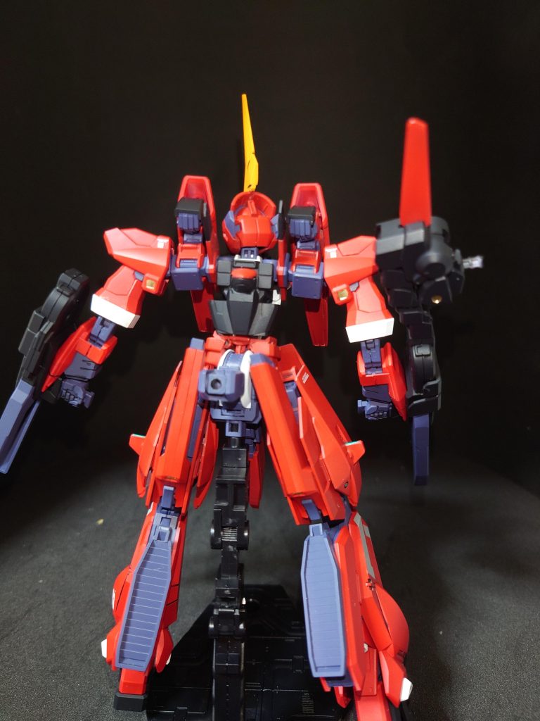 おまけ背部ブースターユニット外した状態です。腰回りと胸部装甲板をいじって、バーザムⅡから雰囲気変えました。