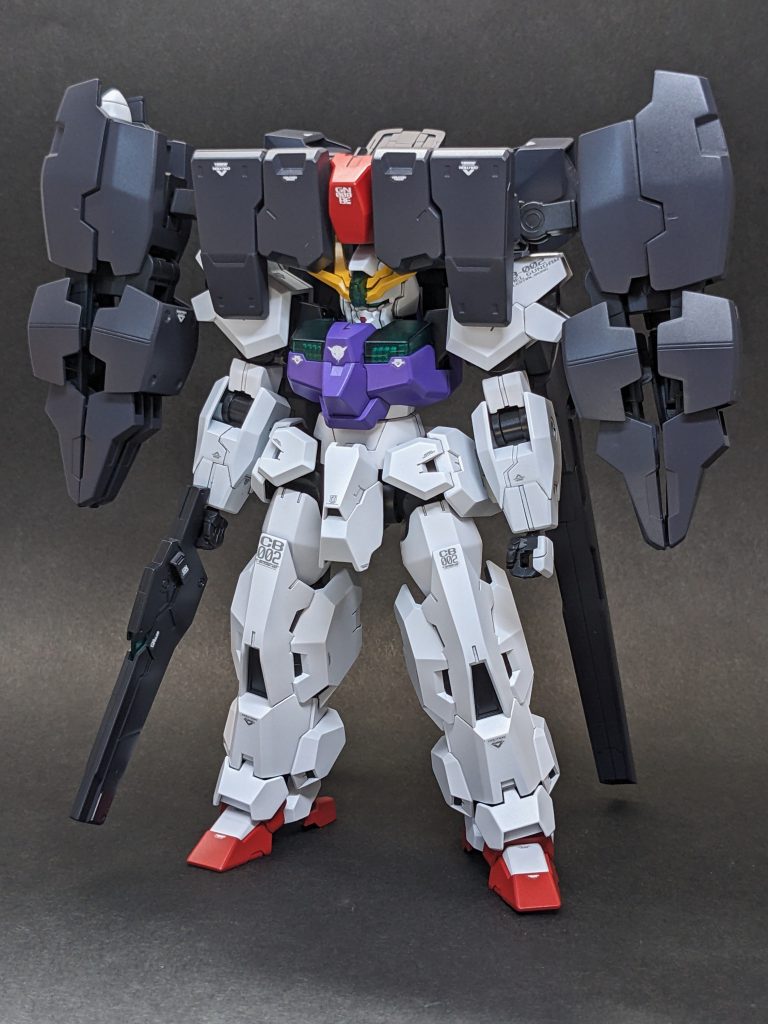 ルブリスウル本体は特にイジらず、ラファエルのバッグパックを搭載。