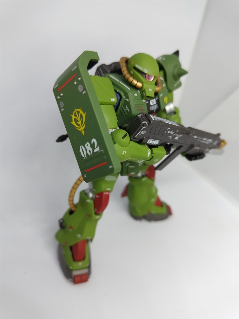 HG ザクⅡ改–2枚目/制作者：かず