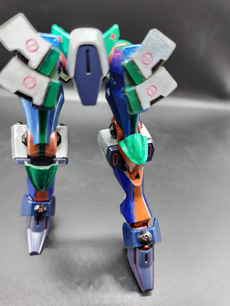 腰と両足の状態。