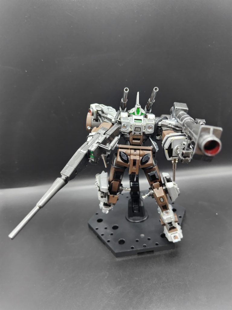 ビームライフルとジャイアントバズーカでの攻撃状態です。