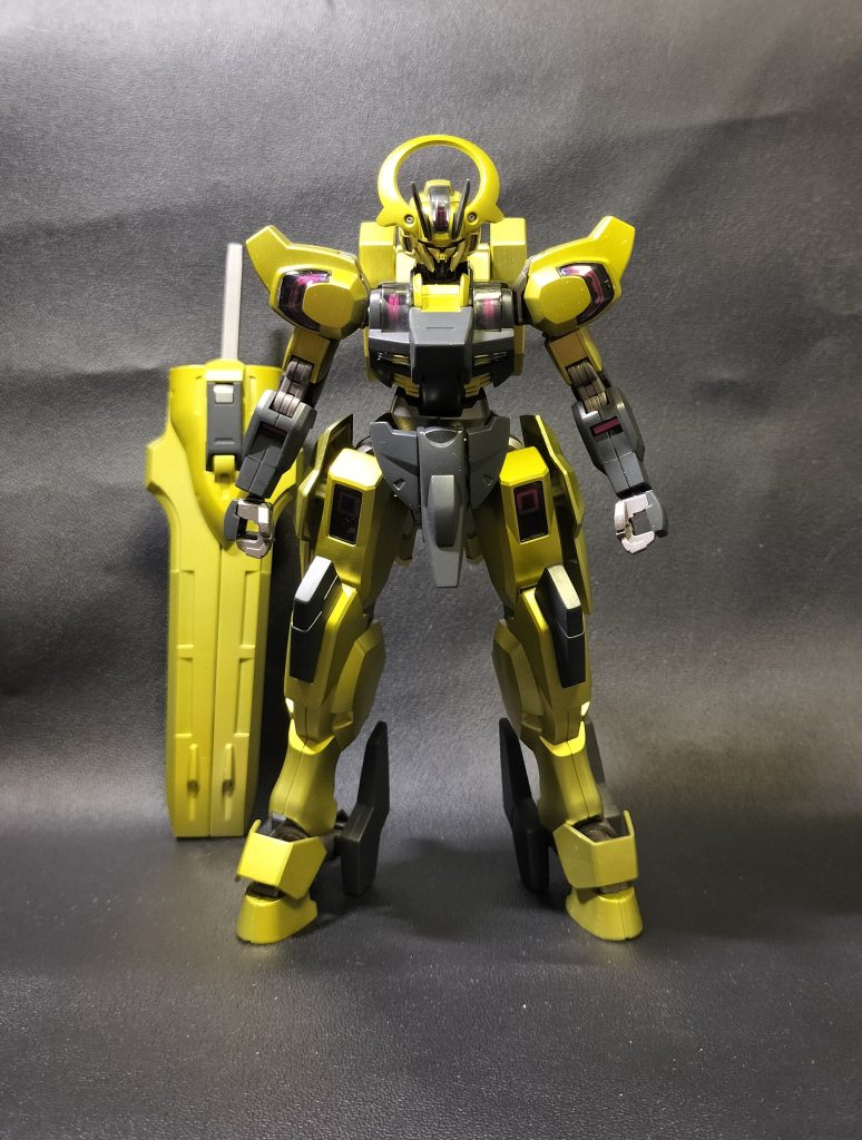 トップコートは吹いていません。実際はもう少しゴールド寄りです。(画像はなんか黄色っぽいですね)