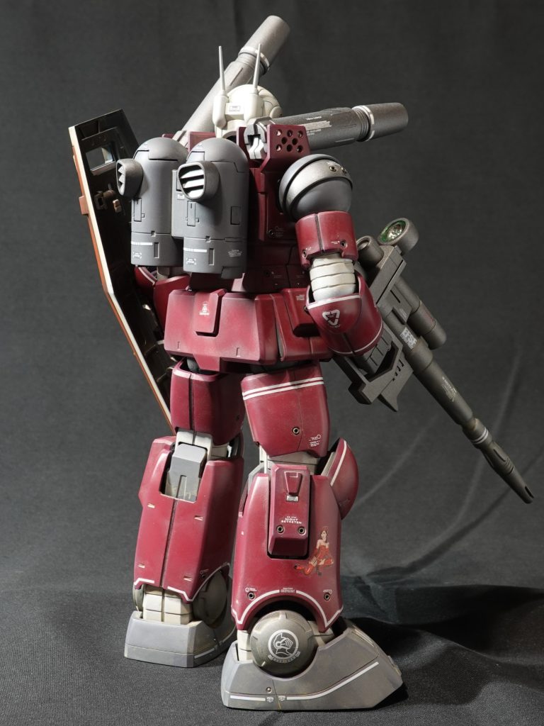 手抜きで後ろには余りデカール貼ってません。