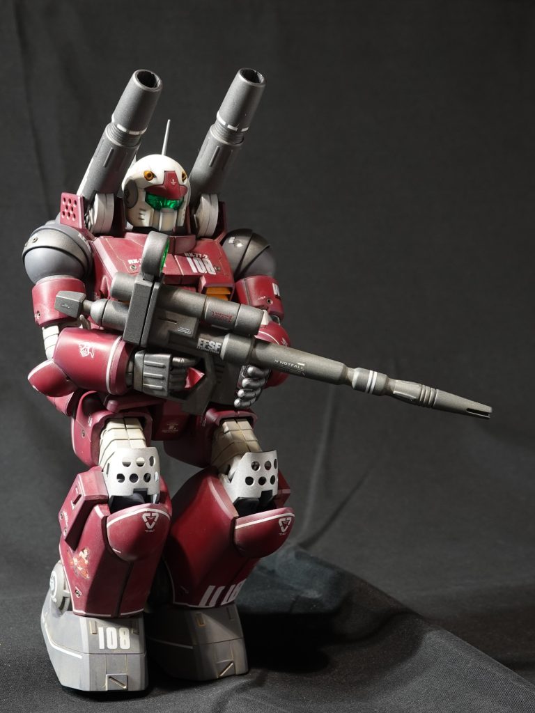 発進シーンのつもり。もう少し屈み込ませたいのですが、これ以上はムリでした。