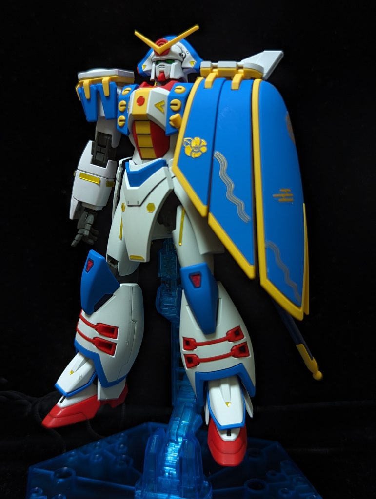 ネイルシールで装飾。