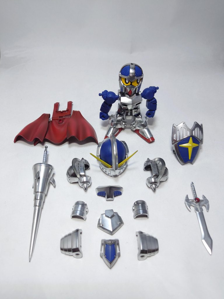 一応全部の金属であろうパーツはほぼメッキシルバーで塗装してます鎧を外すとイメージ変わりますね(笑)