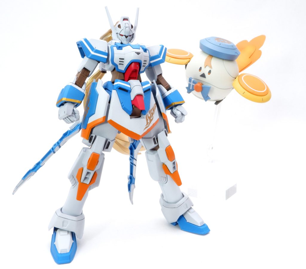 頭はルブリス、胴体はシェンロン、脚はディナイアルと色々混ぜました。後で紹介しますがマスコットであるエルフレも作ってあります。