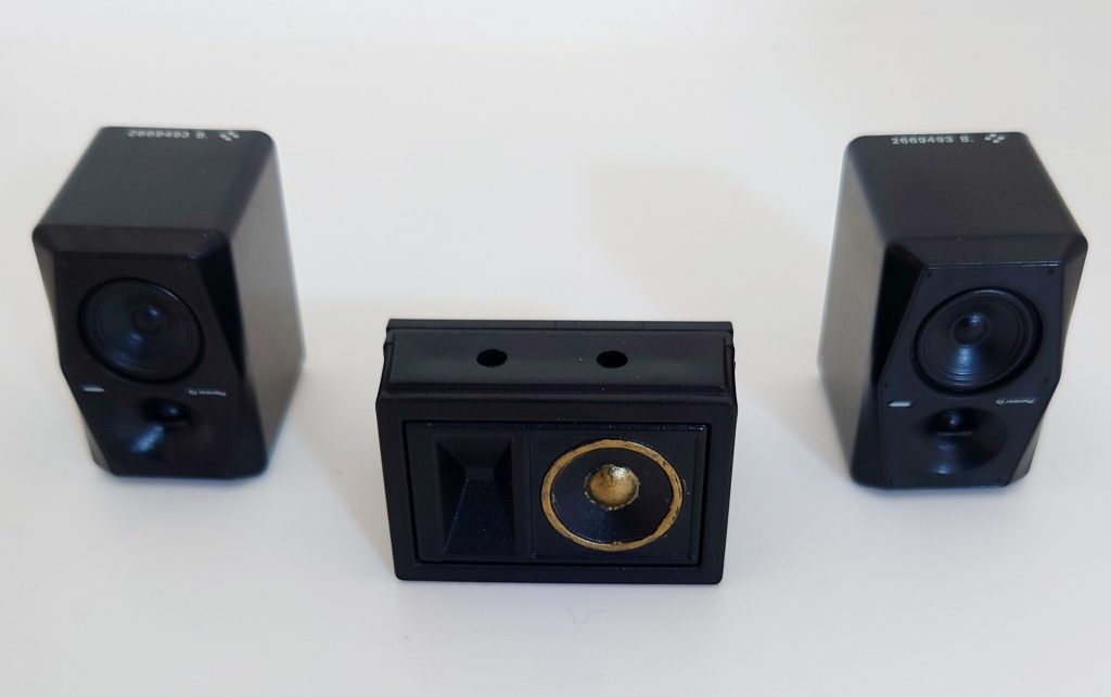 ライブ機材はガチャガチャで集めてみました。