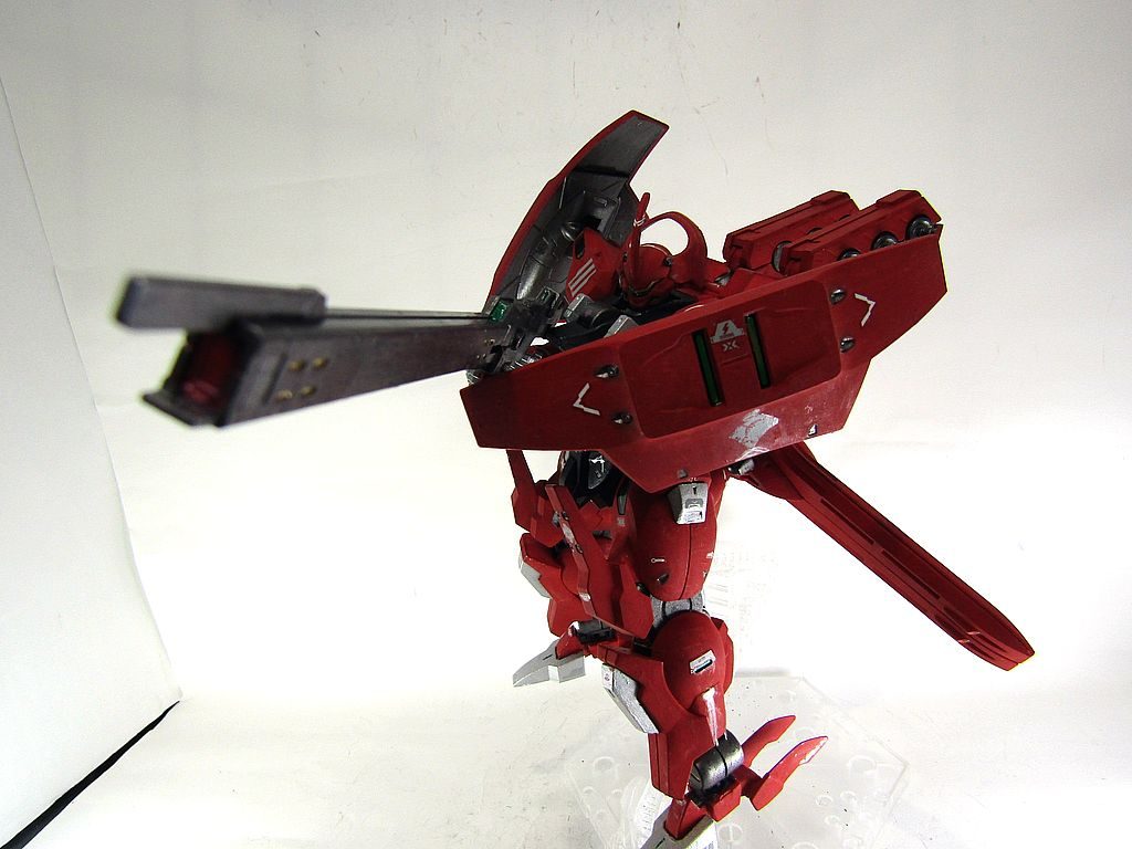 狙い撃ちます。‥‥‥なんか歌姫と一緒に戦っていそうなパース。