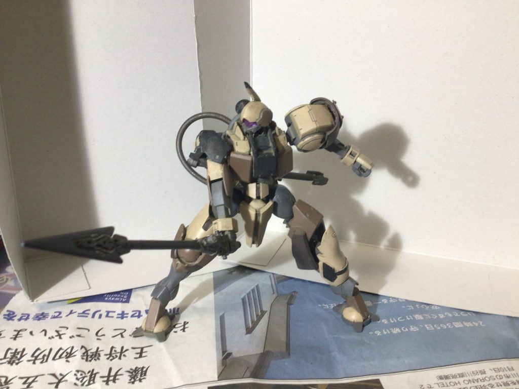 高周波ショート・ソードスピア信頼性の高い実体剣。スペーシアンのMSと言えど、こいつを喰らえば一溜りもない。