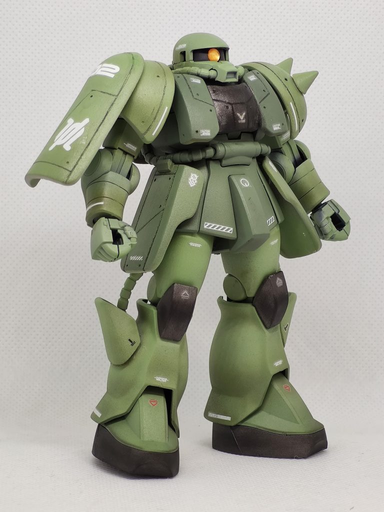 右肩装甲はより全体の丸みを出すためにあえて曲面形状にしました（思い出補正からは外れますが…）