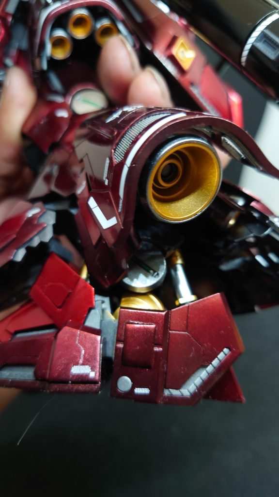 ほぼ見えないけどシリンダーも塗りました