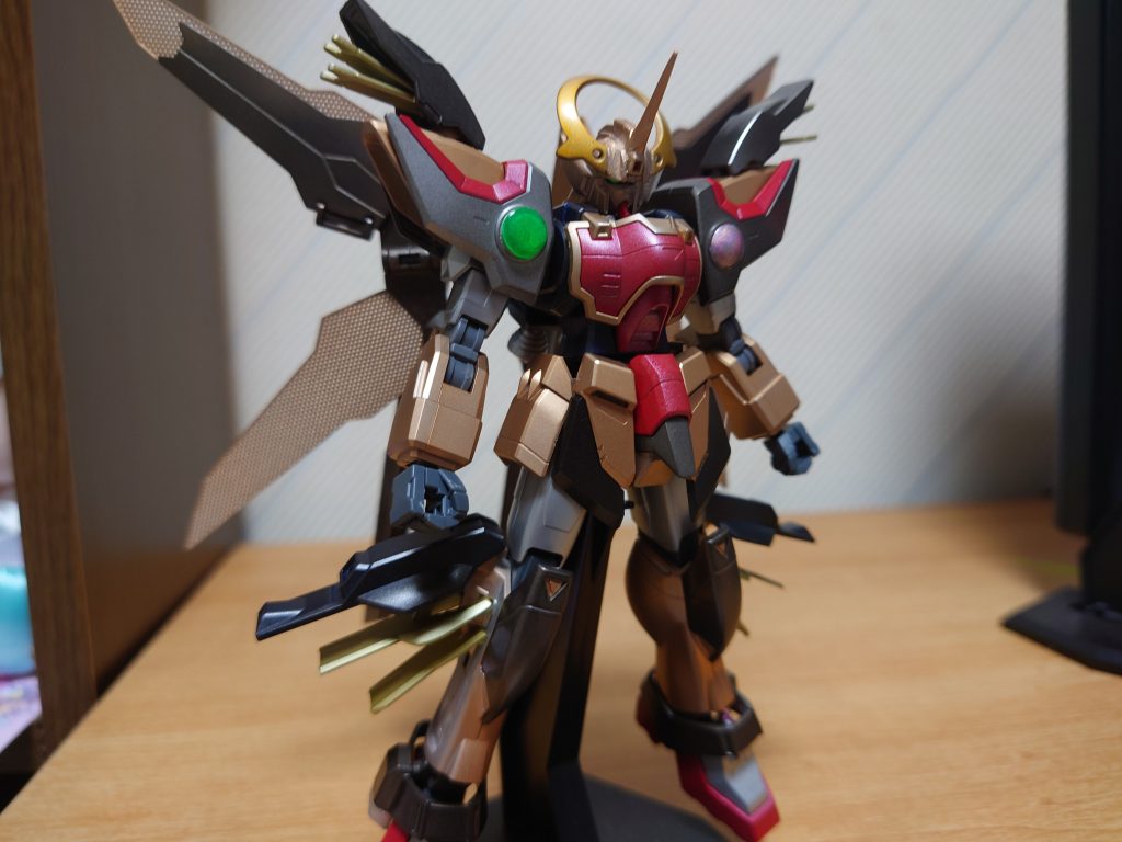 プロミネンス発動時です。磁気フィールド設定なので展開板はシルバー下地のクリアイエローで塗装してます。