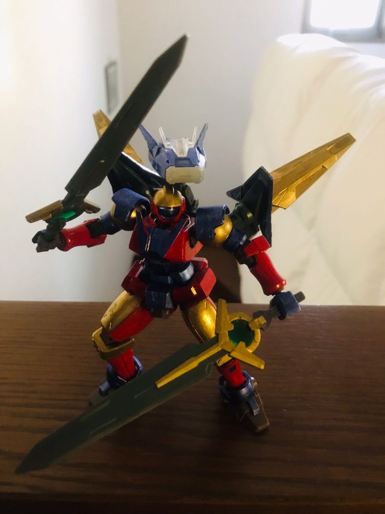 胴体とキャノンのアンテナが変更点です