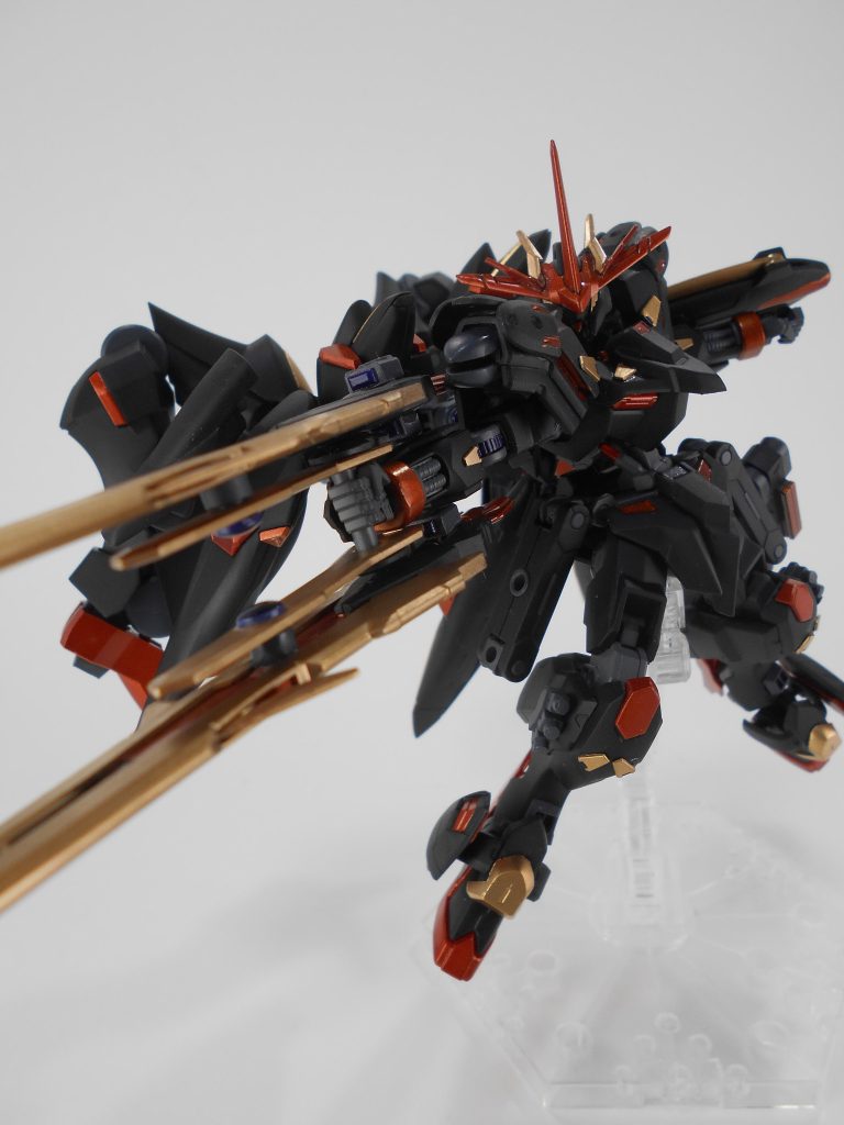 カレトヴルッフフェーダー改、「ダクレト」。「クアト」と組み合わせることでクロー形態になります。「ダクレト」はドイツ語で「電極」のアナグラムです。